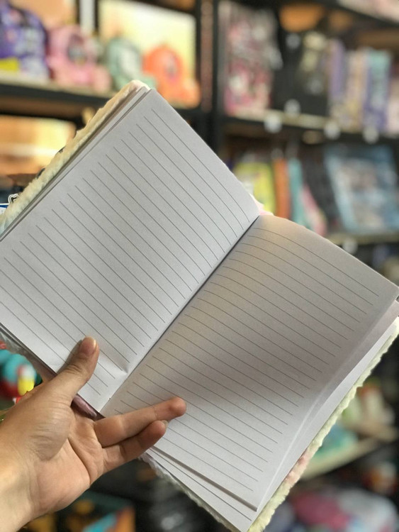 دفتر 100 برگ با جلد پارچهای پشمی برجسته طرح استیچ