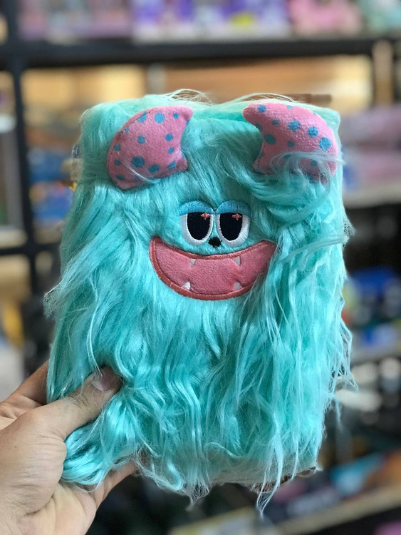 دفتر 100 برگ با جلد پشمی و برجسته طرح سالیوان