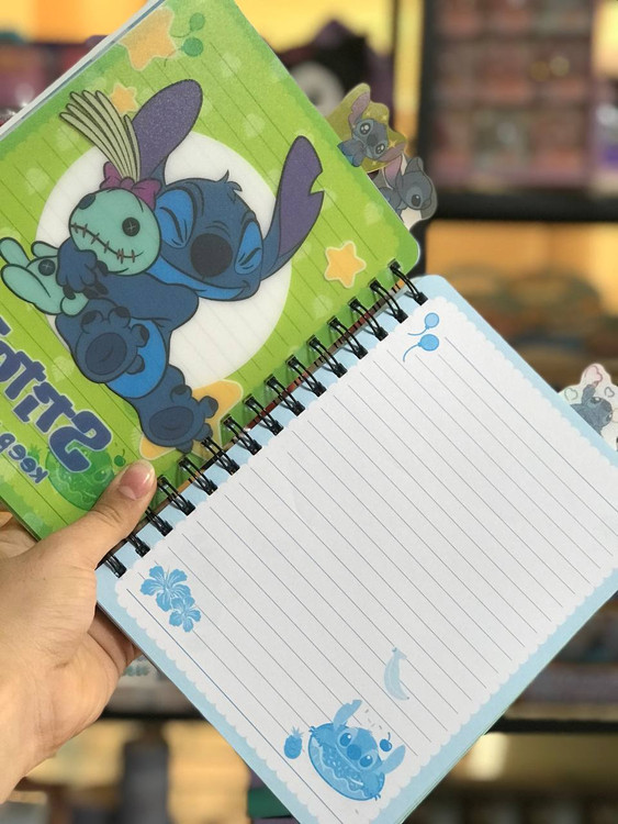 دفتر 100 برگ سیمی با جلد سهبعدی و متحرک طرح لبوبو و استیچ