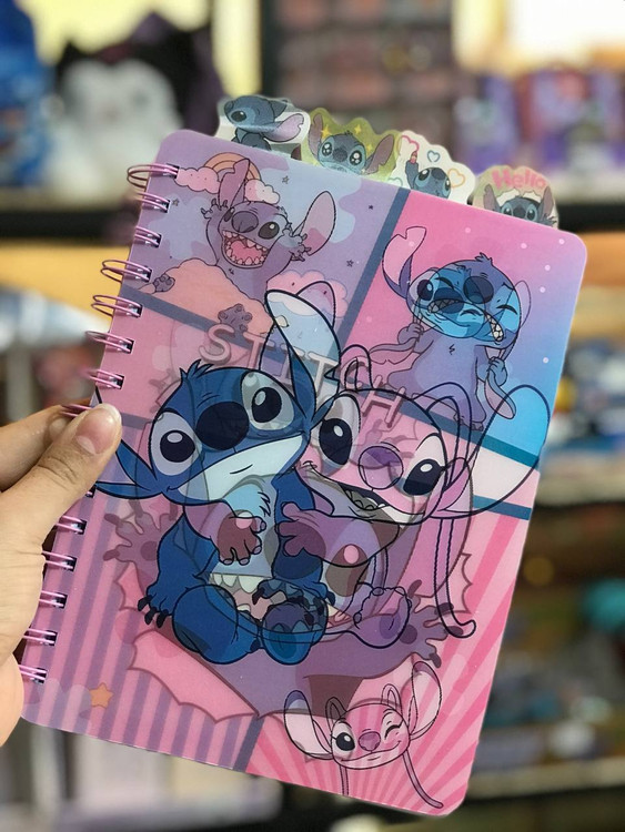 دفتر 100 برگ سیمی با جلد سهبعدی و متحرک طرح لبوبو و استیچ