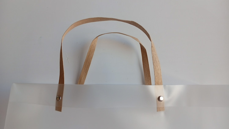 پاکت کادویی طلقی دسته کاغذی پرچ شده26*34*11 cm دسته