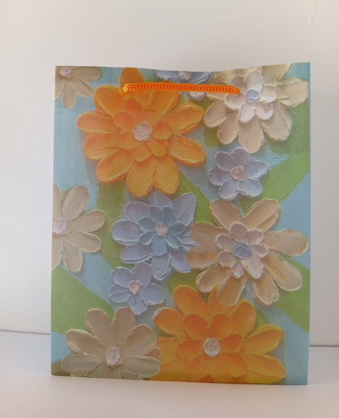 پاکت کادویی طلقي طرحدار با طرح گل و بند زنبوری رنگی (5 مدل)22*18*7 cm نارنجی